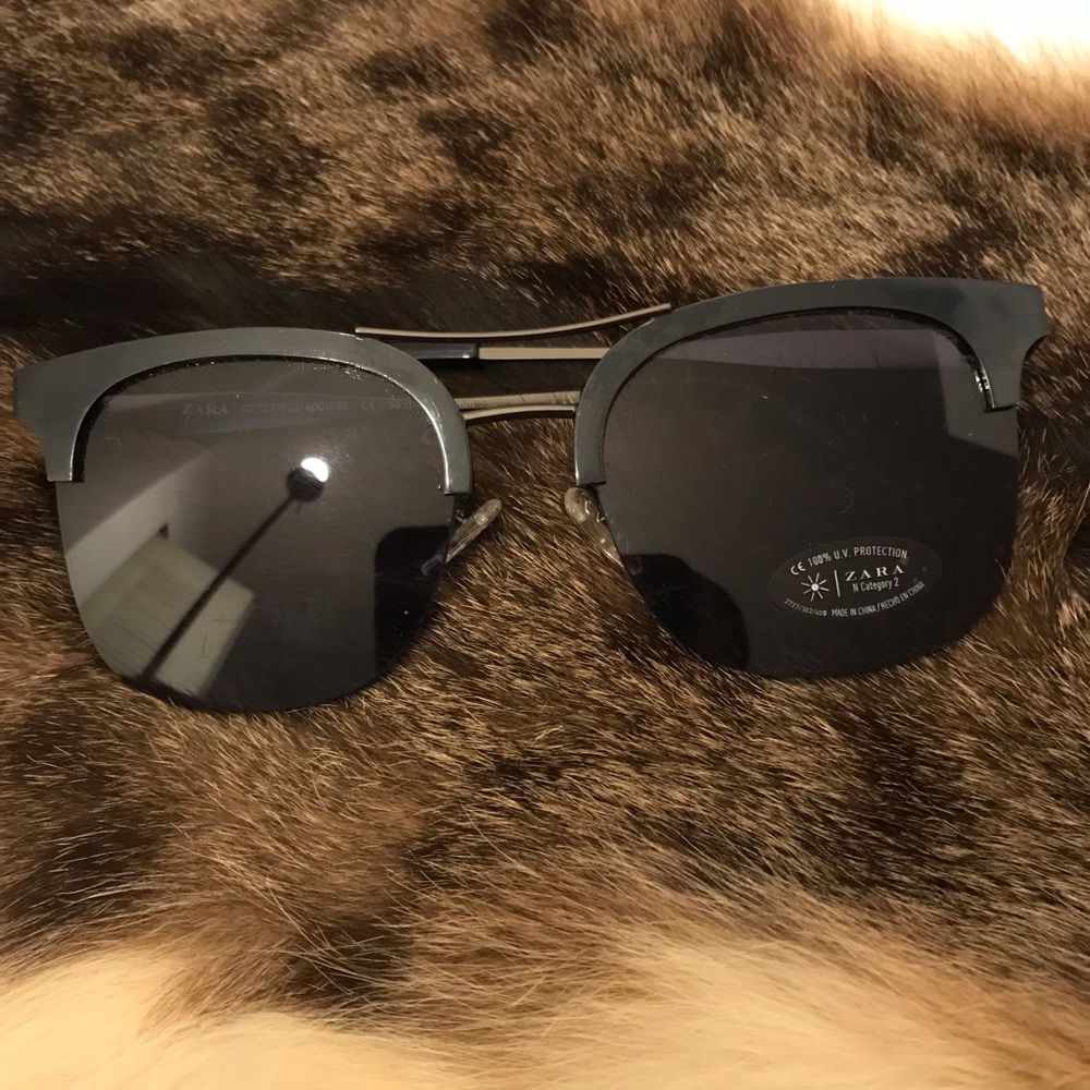 ZARA Women's Cat Eyes Black Sunglasses 👓